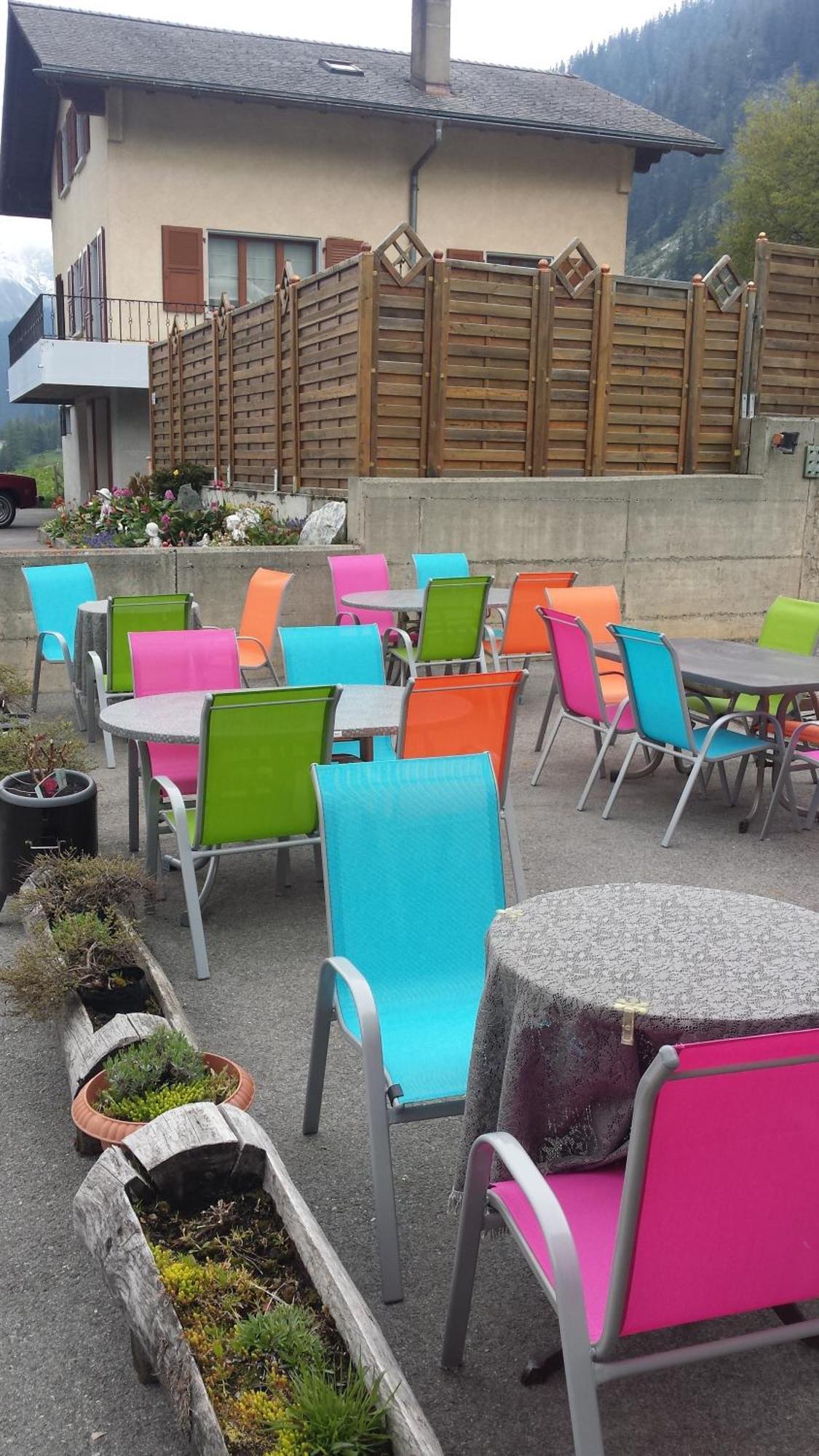 Auberge Des Charmettes Bourg-Saint-Pierre Dış mekan fotoğraf